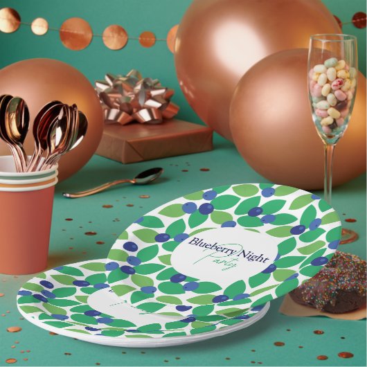 ブルーベリー。 ペーパープレート (複数)