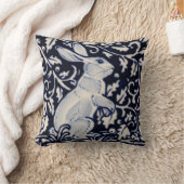 ブルーホワイスタンディングラビットハレバニーチノワセリー クッション (ブランケット)