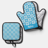 ブルーホワイトクリスマススノーフレーク名前をカスタムする 鍋つかみ&鍋敷きセット (正面/裏面)