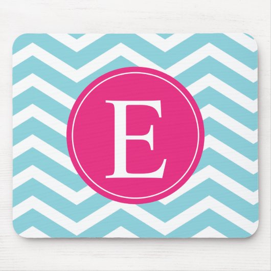 ブルーホワイトシェブロンブライトピンクモノグラム マウスパッド (正面)