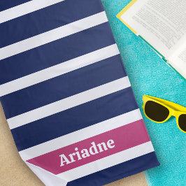 ブルーホワイトピンクモノグラストライプのム ビーチタオル