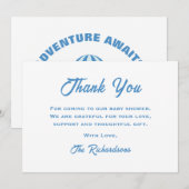 ブルーホワイトベビーシャワーおもしろいトレンディーアドベンチャー待ち サンキューカード (正面/裏面)