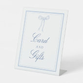 ブルーボウコケットのリボンカードとギフトサイン 台座サイン (正面)