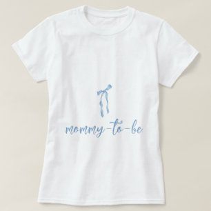 ブルーボウシンプルボーイズ男の子の赤ちゃんシャワーママ Tシャツ