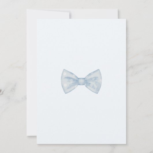 ブルーボウタイそれは男の子の赤ちゃんシャワーの招待状だ 招待状 (裏面)