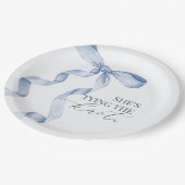 ブルーボウタイイングザノットブライダルシャワーデコール ペーパープレート (アングル)