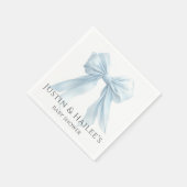ブルーボウパーソナライズされたガールコケット赤ちゃんシャワー スタンダードカクテルナプキン (角)