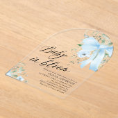 ブルーボウベビーイン開花フローラボーイアーチベイビーシャワー アクリル招待状 (レイダウン)