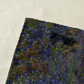 ブルーボンネットの花のフィールド（田園風景） ビーチタオル (インサイチュ)