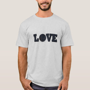 ブルーボールでバスケットボールを愛する Tシャツ