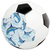 ブルーマーリンが海から飛び出す サッカーボール (3/4)