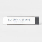 ブルーミニマモダンリストタイポグラフィパーソナライズされた デスクネームプレート (正面)