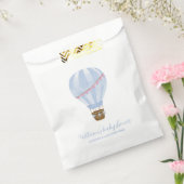ブルーミニマリストホットエアバルーンボーイベビーシャワー フェイバーバッグ (封をした状態)