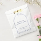 ブルーミニマリストBohoアーチベビーシャワー フェイバーバッグ (封をした状態)