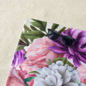 ブルーミング夏のフローラガーデンイラストレーション ビーチタオル (インサイチュ)