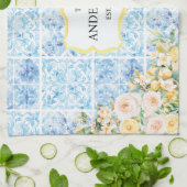 ブルーメディテラニエンスタイル タイル 花 レモン 家族の名前 キッチンタオル (折り畳み)