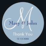 ブルーモダンサンキューモノグラム結婚式の引き出物 ラウンドシール<br><div class="desc">モノグラムイニシャル新郎新婦の名前、日付と結婚あなたの結婚式の日や特別な場感謝してい合に感謝のメッセージを持つステッカーとあなたのメッセージ。より多くの色を選択できる。製品の下カスタマイズにあるIT機能ボタカスタマイズンを使用して、色とフォントを使用することもできます。要救済る?連絡俺だ。</div>
