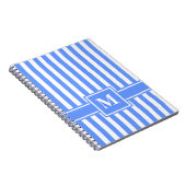ブルーモダンストライプのモノグラム ノートブック (右側)