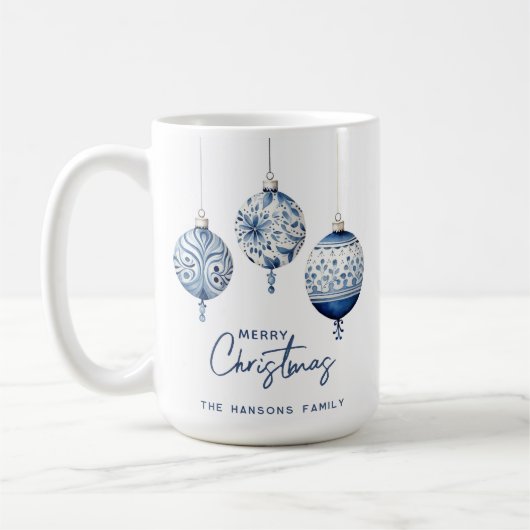 ブルーモダンノルディックスタイルオーナメントメリークリスマス コーヒーマグカップ (左)