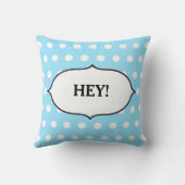 ブルーモダン淡い色の水玉模様とヘイ! クッション (裏面)