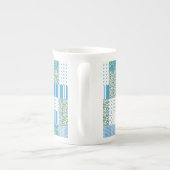 ブルーモーニンググローリーフェイクパッチワーク骨中国マグカップ ボーンチャイナマグカップ (裏面)