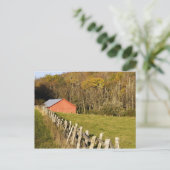 ブルーリッジの赤い納屋とフェンス ポストカード (スタンド正面)