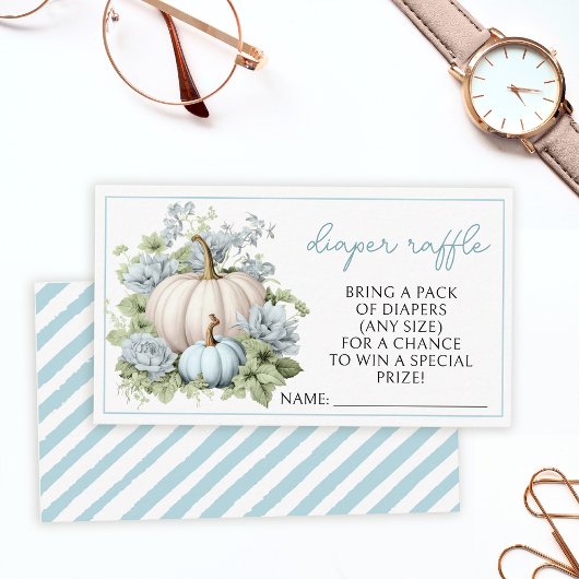 ブルーリトルカボチャ男の子の赤ちゃんシャワーおむつラッフル エンクロージャーカード
