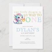 ブルーリトルドラゴン半分に1つの6ヶ月誕生日 招待状 (正面)