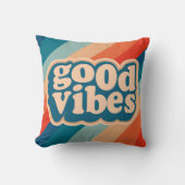 ブルーレッドレトログッドビーブスクエアピロー クッション (正面)