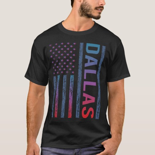 ブルーレッド国旗 – Dallas Tシャツ (正面)