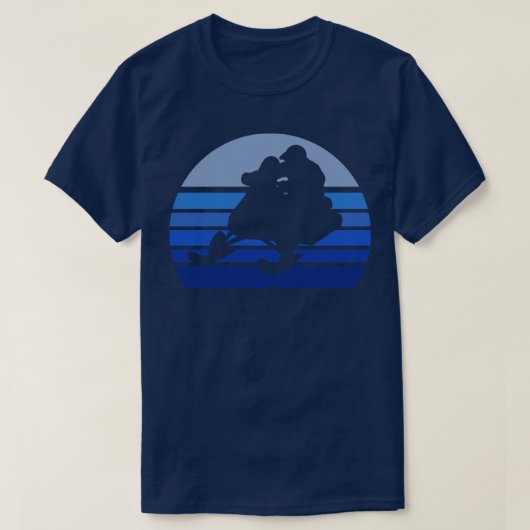 ブルーレトロスノーモービル Tシャツ (デザイン正面)