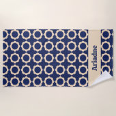 ブルーレトロビービーフラワーパターンモノグラム ビーチタオル (正面)