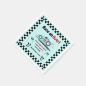 ブルーレースカーで誕生日レースを行う スタンダードカクテルナプキン (角)