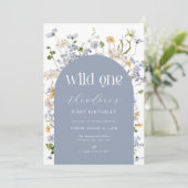 ブルーワイルドフラワーワイルドワン誕生日招待状 招待状 (スタンド正面)