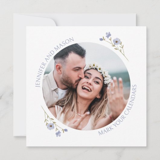 ブルーワイルドフラワー日付の写真の招待状を保存 (裏面)