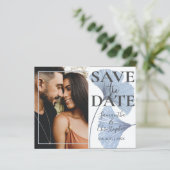 ブルー写真を使った予算に優しい結婚式のSave the Date (スタンド正面)