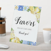 ブルー地中海のイタリアンタイルのレモンが看板を引き立てる 台座サイン (インサイチュ)