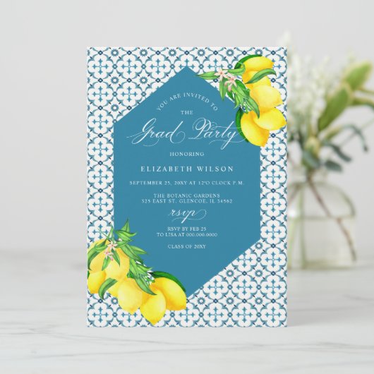 ブルー地中海のタイルのレモン写真卒業 招待状 (スタンド正面)