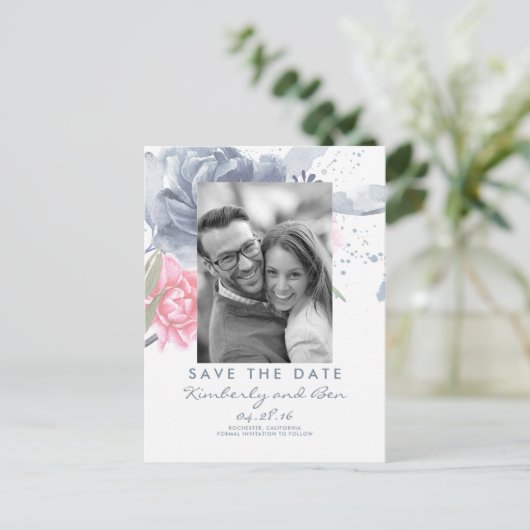 ブルー淡い色のと埃っぽいピンクのフローラ日付を保存 案内ポストカード (スタンド正面)