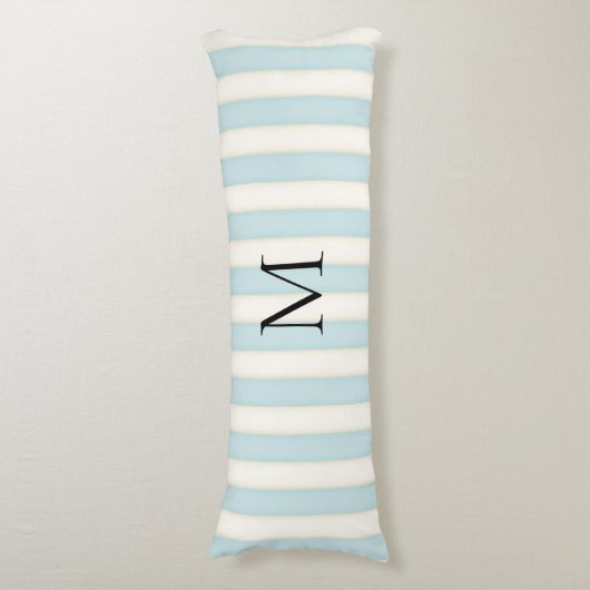 ブルー淡い色の&アンティークホワストライプイトモノグラムの ボディピロー (正面縦)