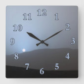 ブルー火星の夕日 スクエア壁時計 (正面)