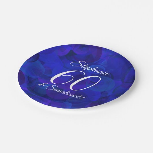 ブルー王室の60とセンセーショナル誕生日パーティー ペーパープレート (アングル)