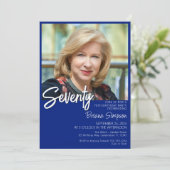 ブルー王室の70th誕生日フォト招待状 招待状 (スタンド正面)