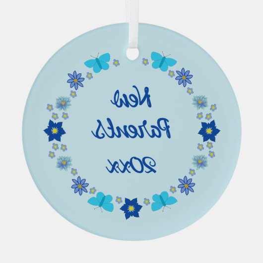 ブルー男の赤ちゃん蝶と花のカスタム ガラスオーナメント (裏面)