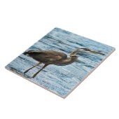 ブルー素晴らしヘロンが水中に立ち タイル (側面)