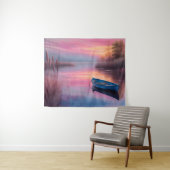 ブルー素朴ボートピンクの空の反射 タペストリー (インサイチュ(横))