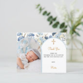 ブルー花模様フォトアーチ少年バプテスマサンキューカード (スタンド正面)