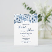 ブルー花模様白のブライダルシャワー招待状 ポストカード (スタンド正面)