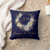 ブルー金ゴールドフローラモノグラム結婚ロゴのギフト クッション (ブランケット)