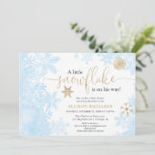 ブルー金ゴールドホワイトスノーフレーク冬の男の子の赤ちゃんシャワー 招待状 (スタンド正面)